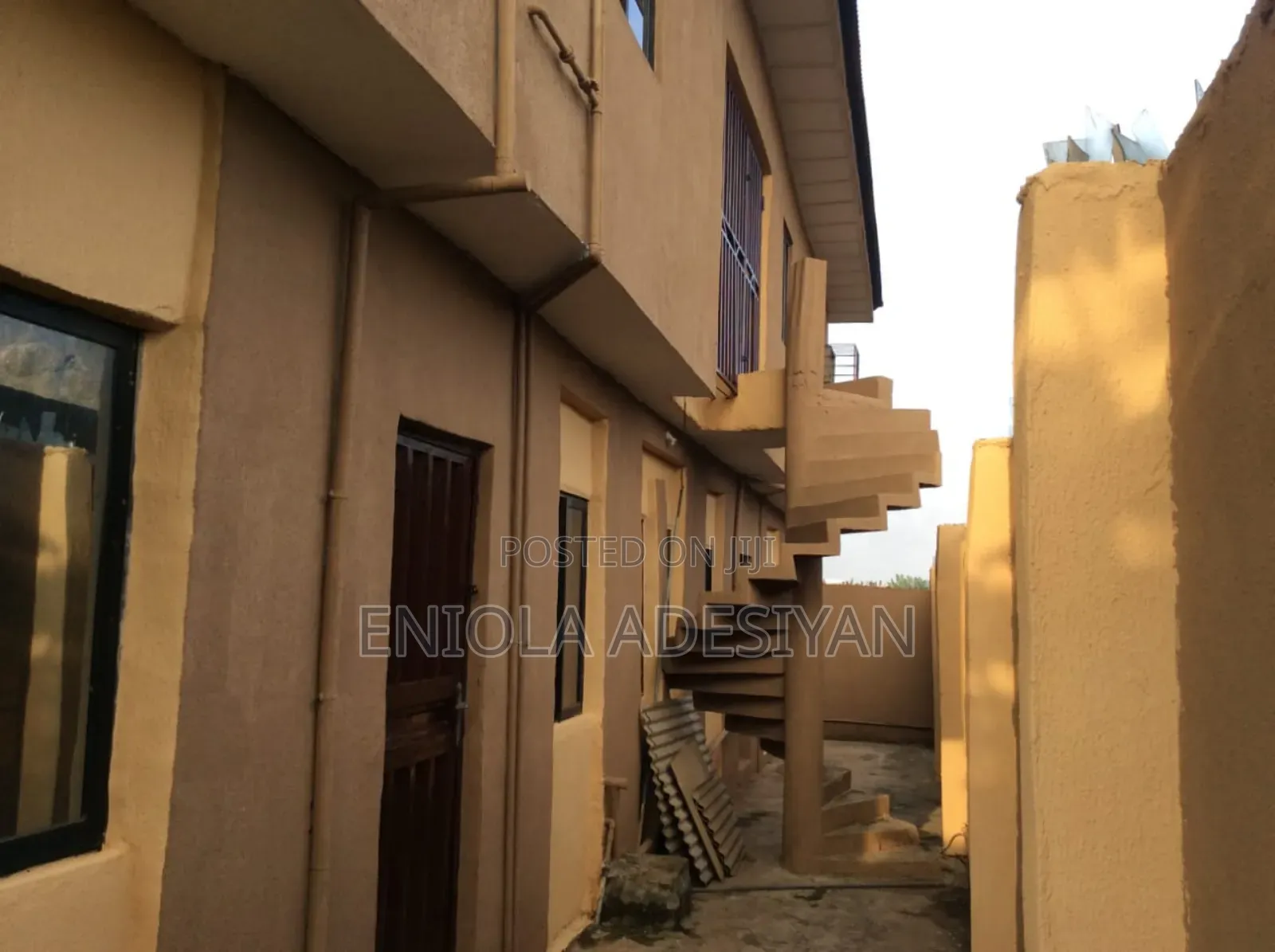 Furnished 8bdrm Block of Flats in Ikorodu for sale