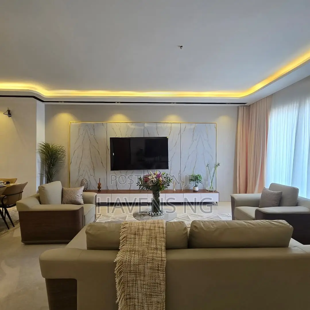 Furnished 2bdrm Apartment in Lekki Phase 1 for sale