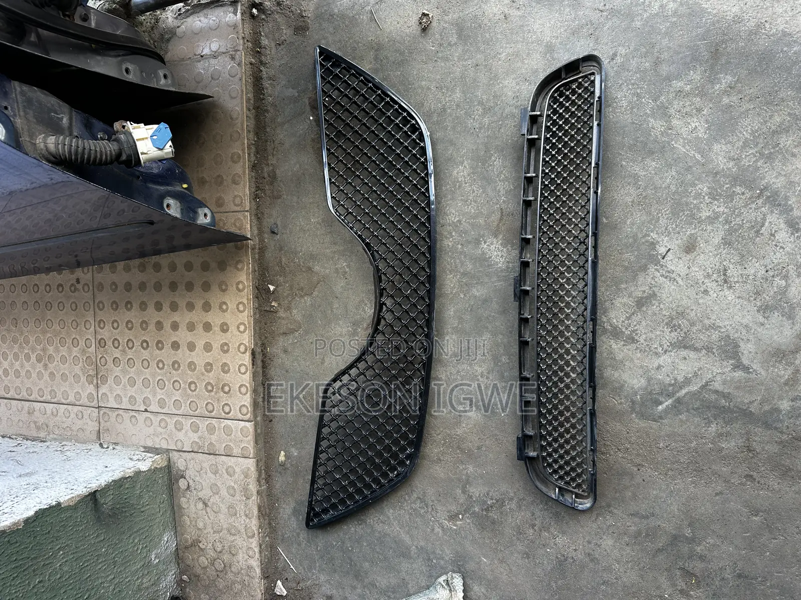 Up and Down Front Grill Toyota Camry 2007-09 Se
