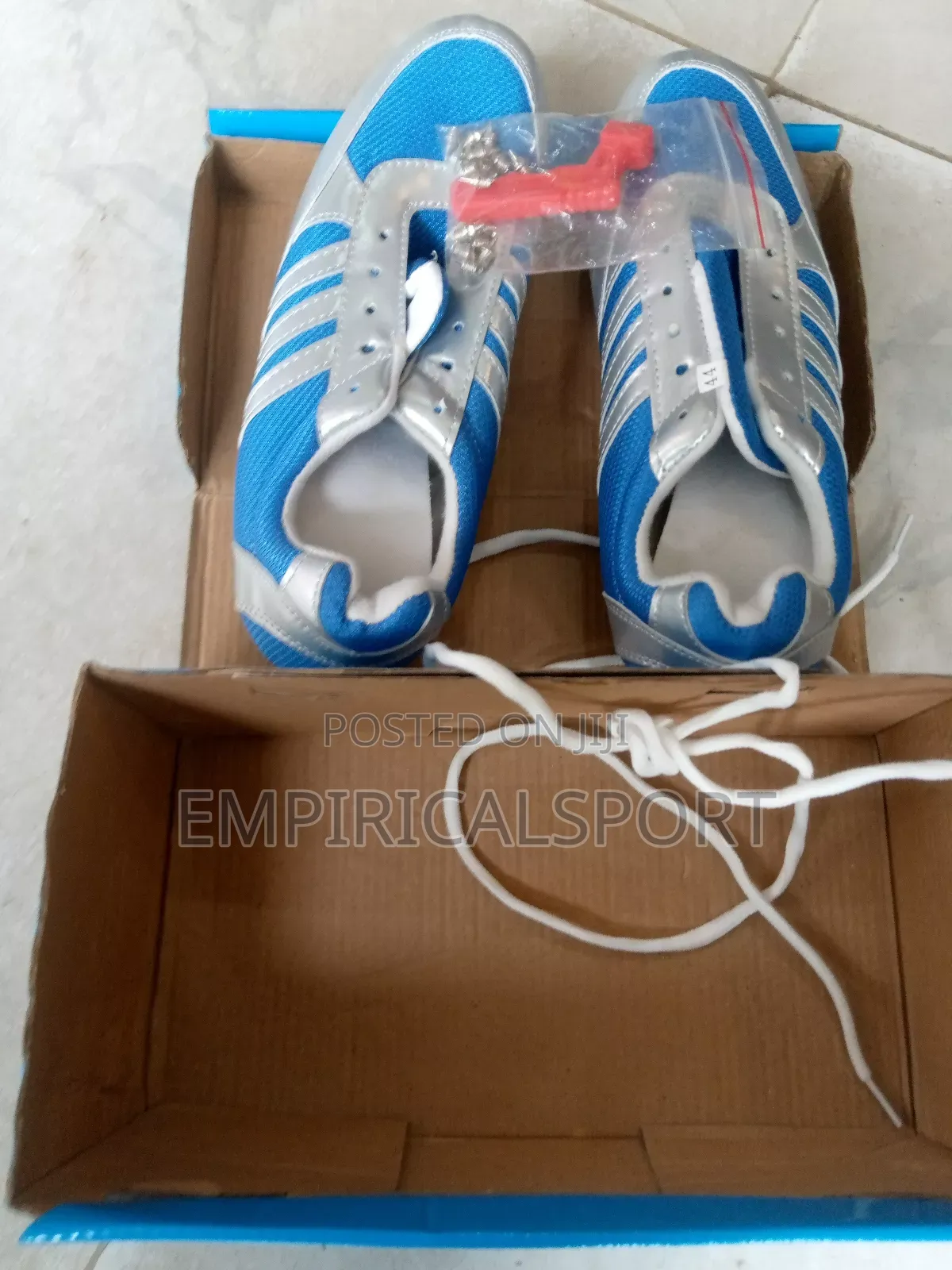 Running Spike Shoe