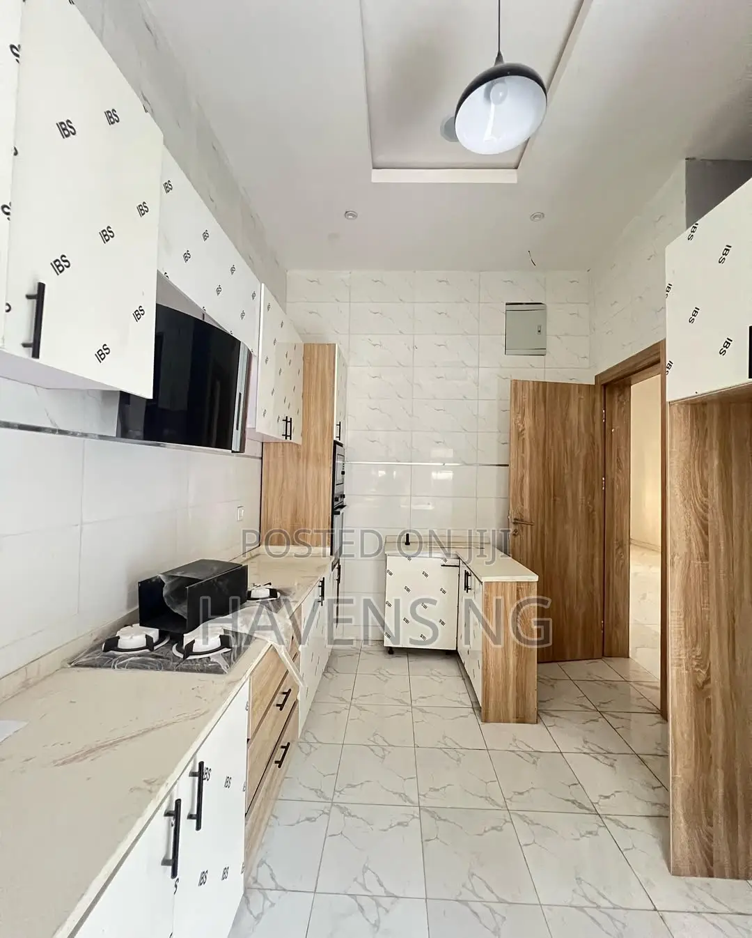 4bdrm Duplex in Ikota for sale