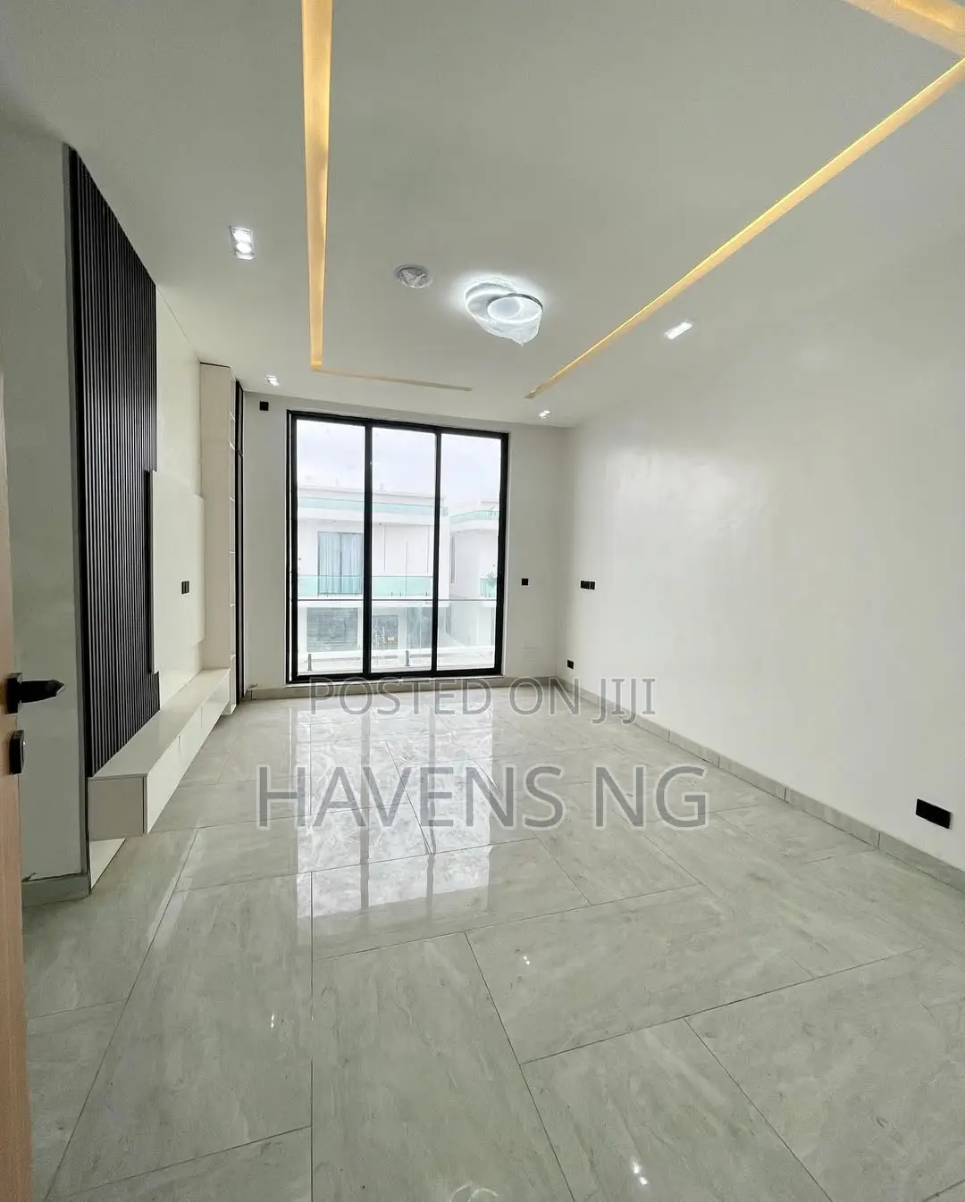 4bdrm Duplex in Epe Road for sale