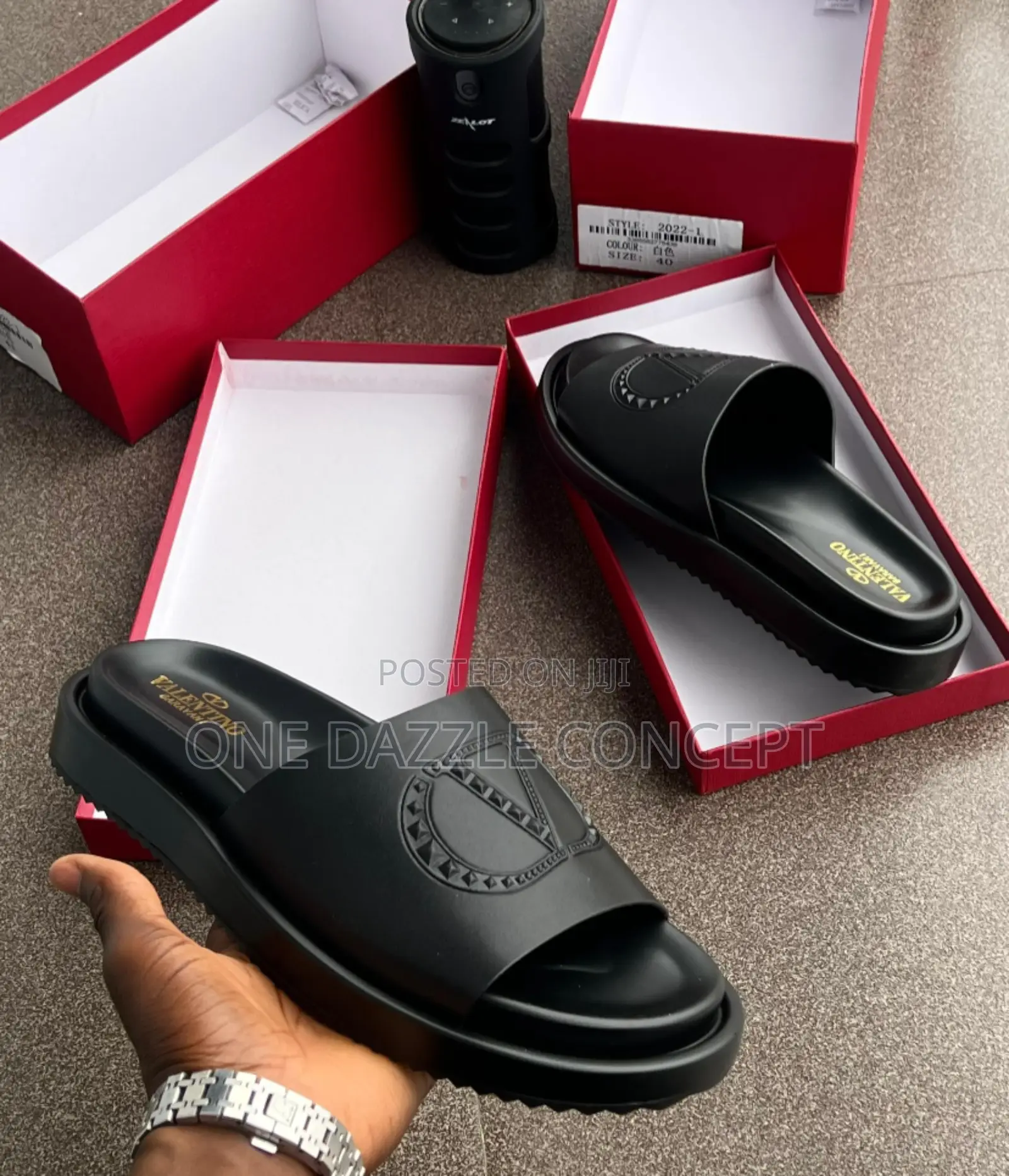 Valentino Garavani Slippers
