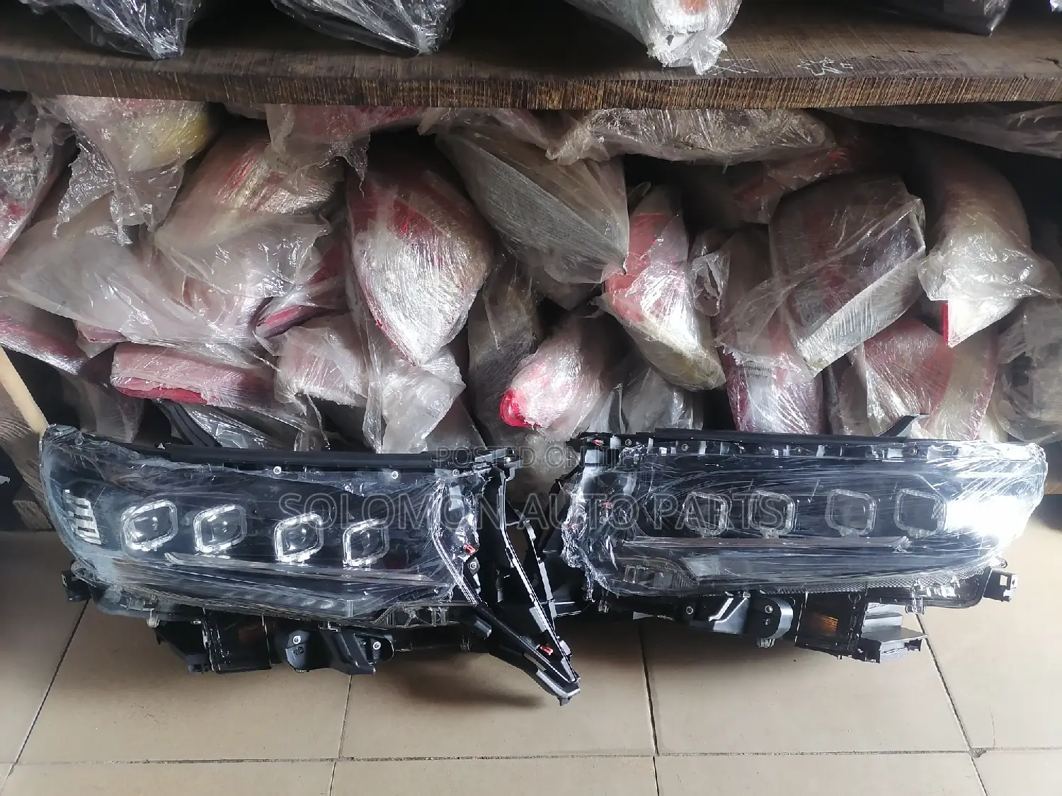 Landcruiser Prado Headlamp or Headlight 4torch and Led
