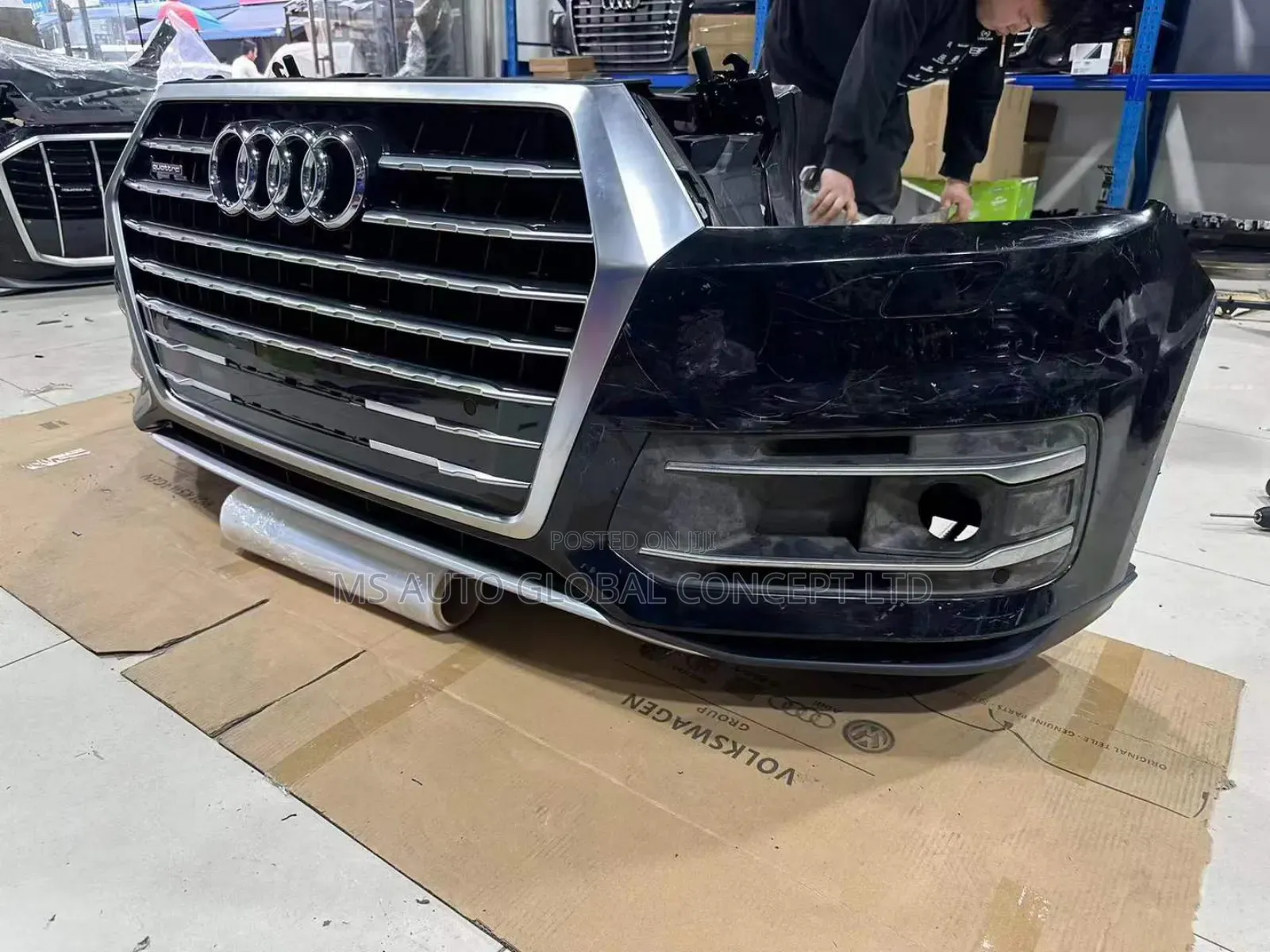 Audi Q7 Complete Front Cut 2018