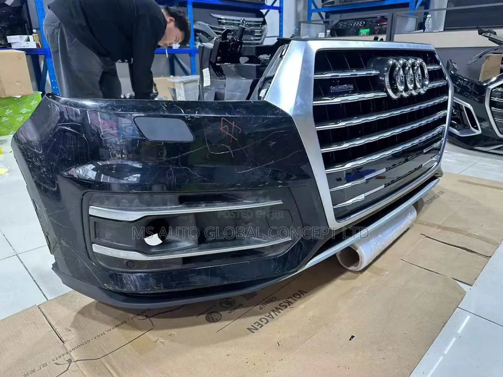 Audi Q7 Complete Front Cut 2018