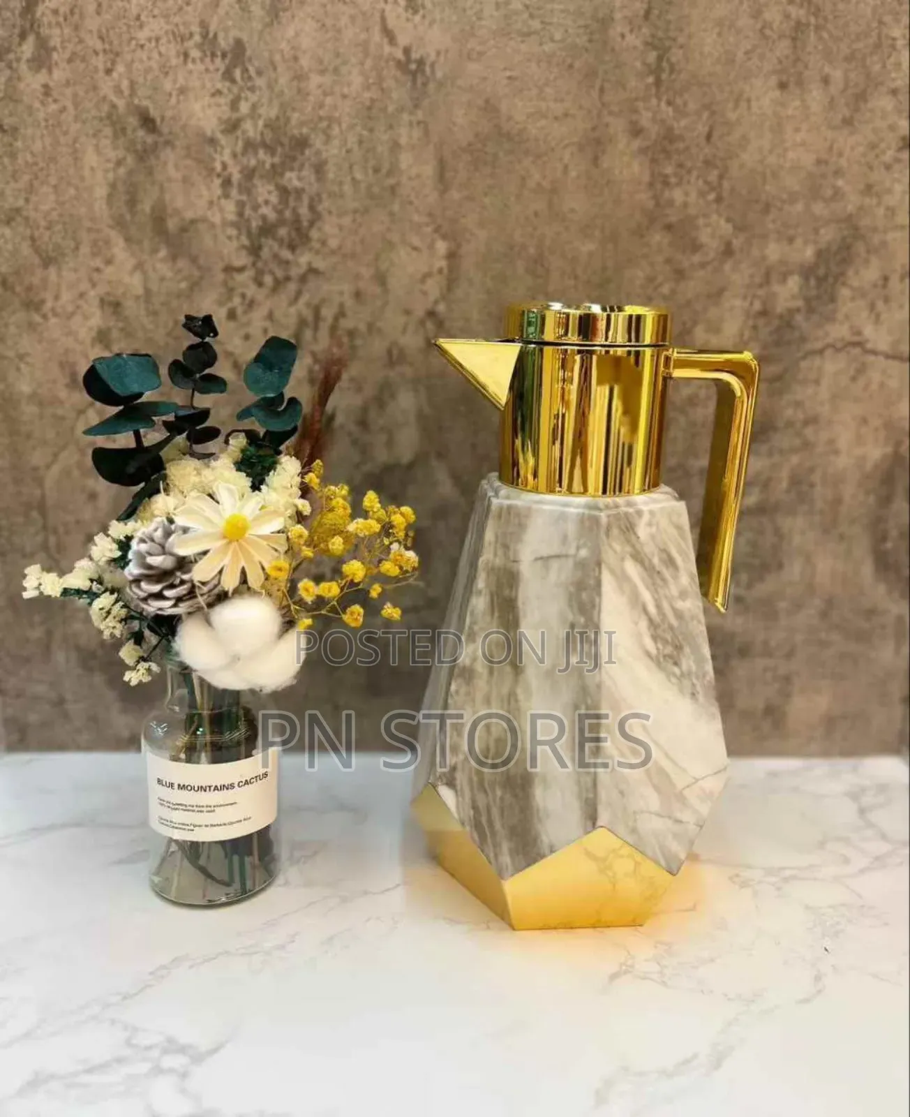 1000ml Quality Insulated Hexagon Jug