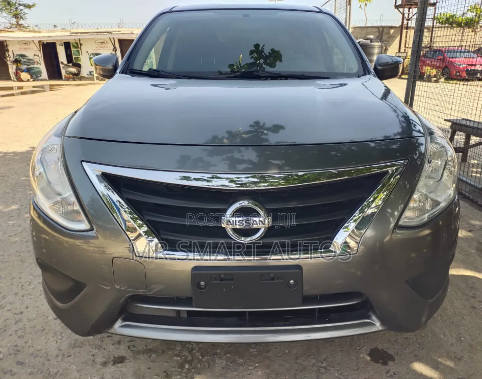 Nissan Versa 1.6 S+ 2017 Gray