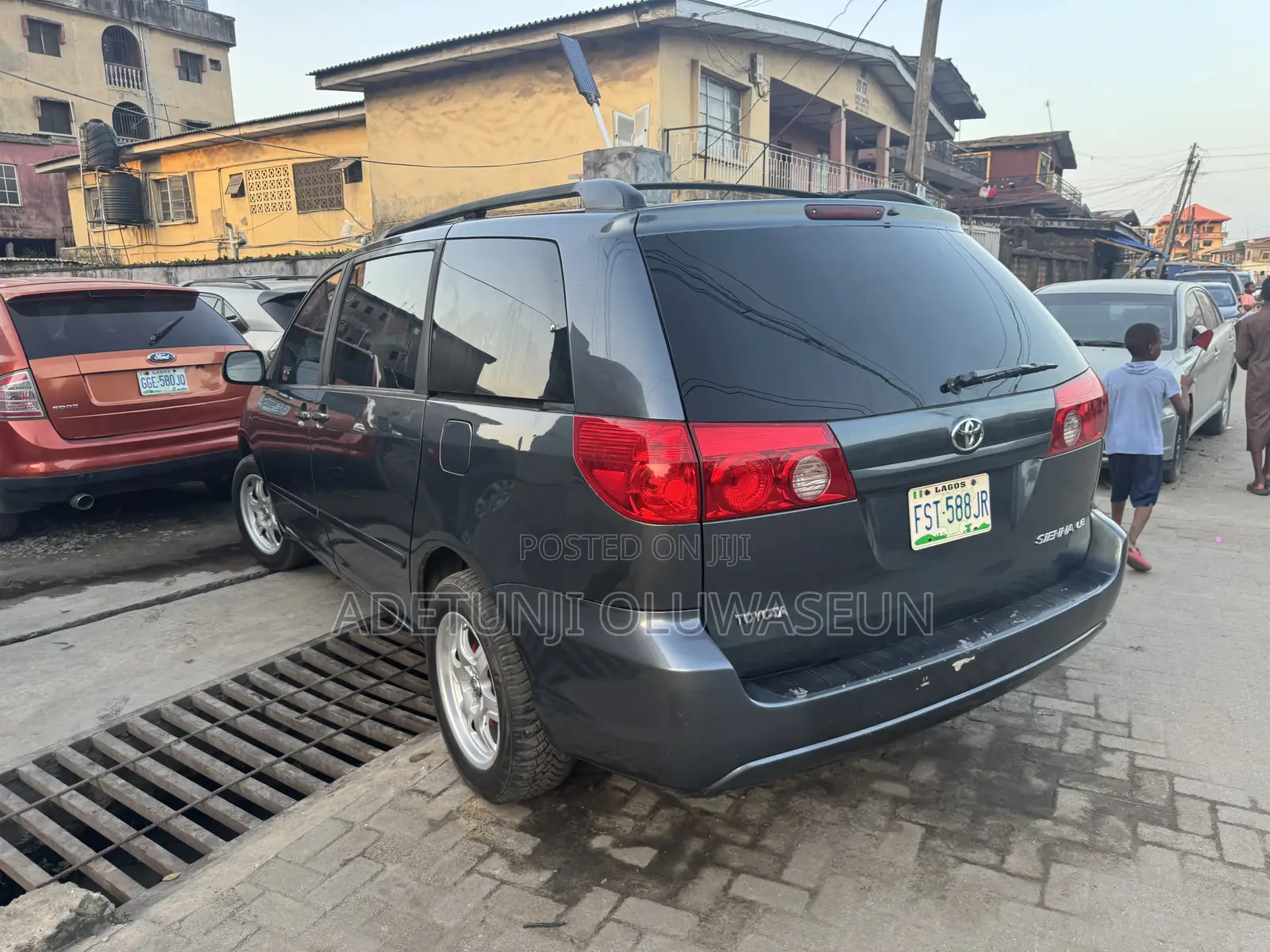 Toyota Sienna LE 2008 Gray