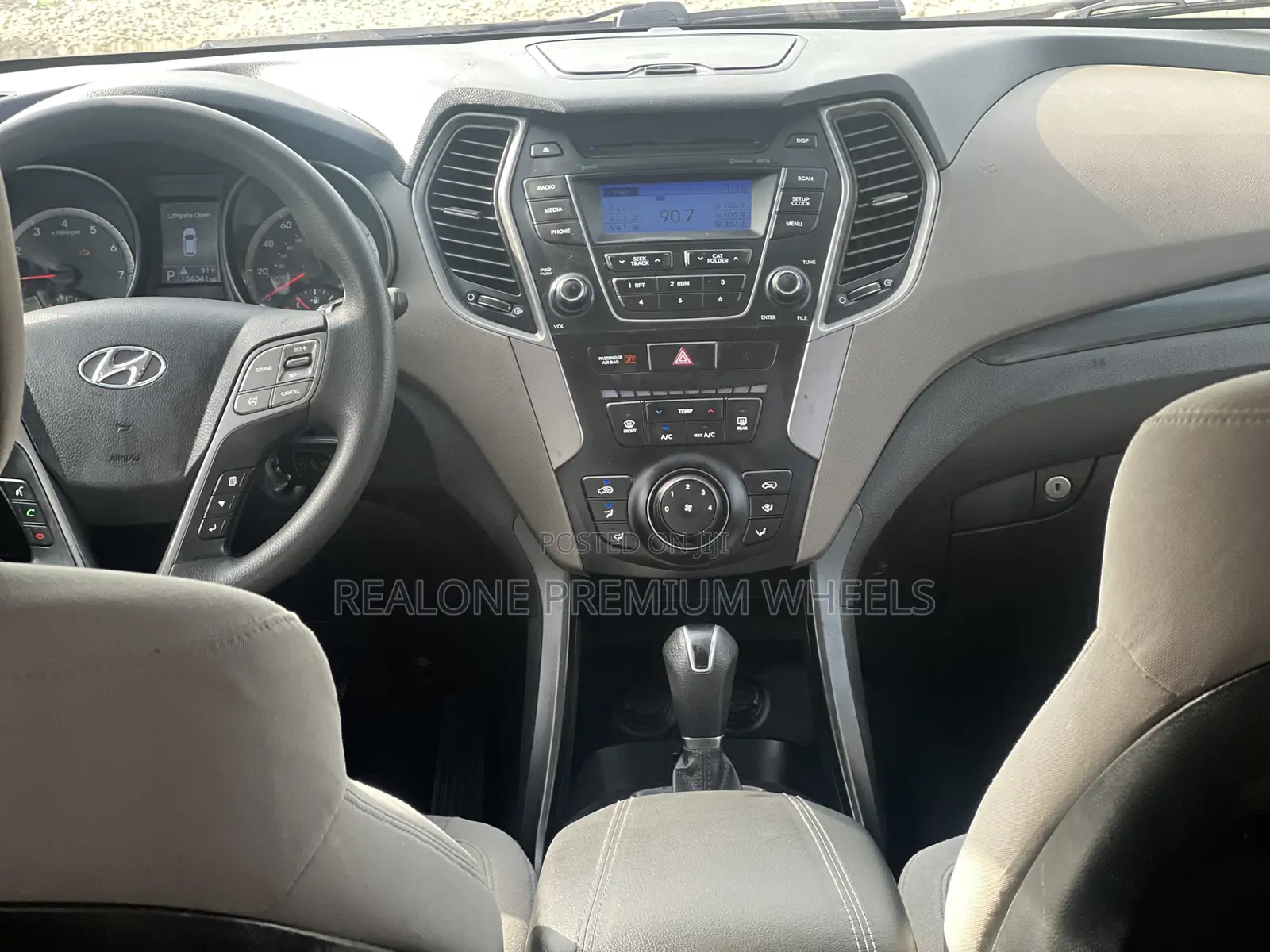 Hyundai Santa Fe 2016 Silver
