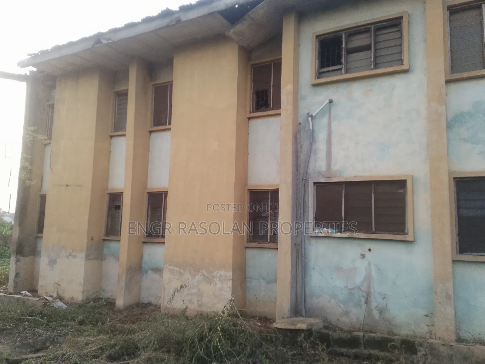 5bdrm Apartment in Coca Cola Ilorin South for sale