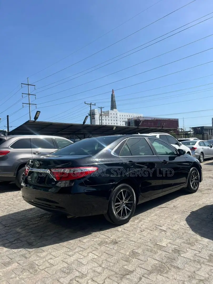 Toyota Camry LE 4dr Sedan (2.5L 4cyl 6A) 2017 Black