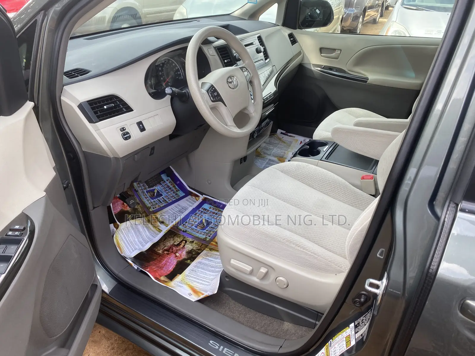 Toyota Sienna LE FWD 8-Passenger 2013 Green