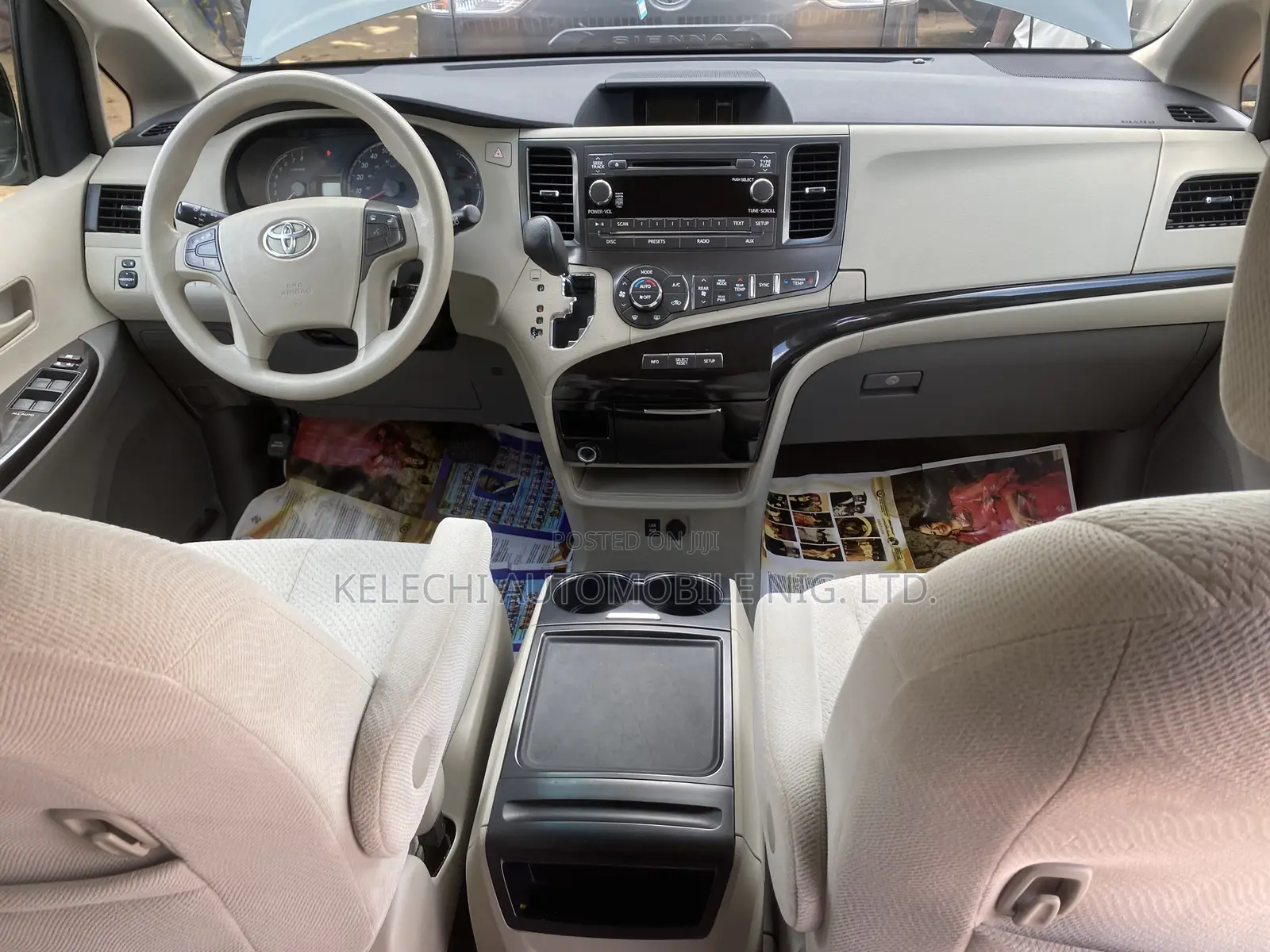 Toyota Sienna LE FWD 8-Passenger 2013 Green