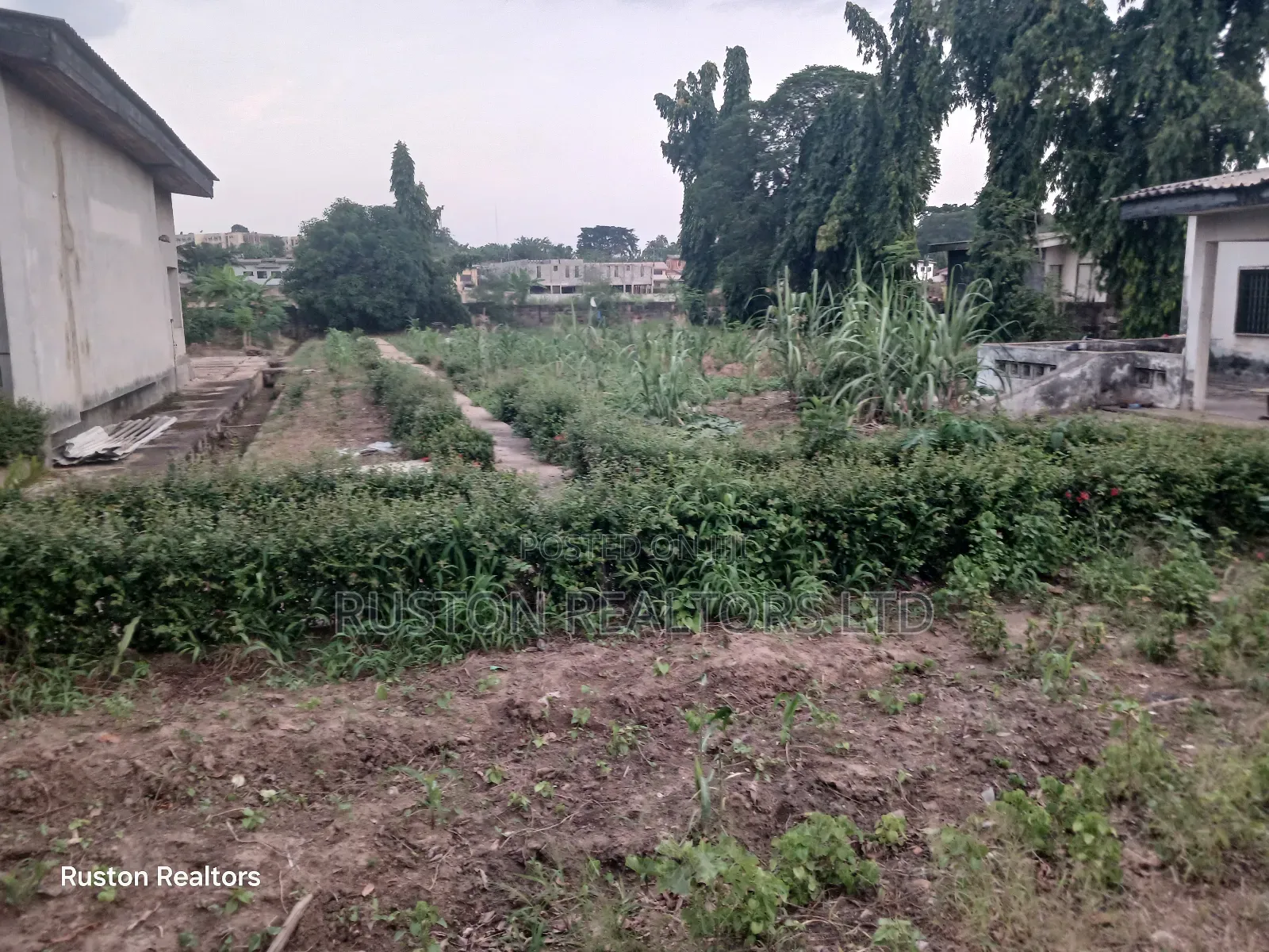 Land Measuring About 1,900sm at Old Bodija Estate