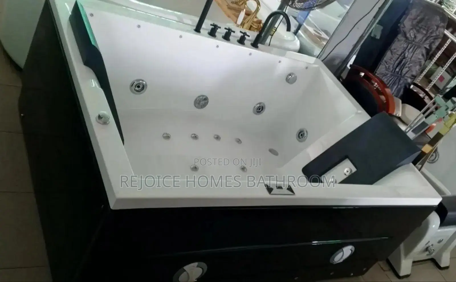 Black and White Luxury Double Jacuzzi Bathtub Massage Jets