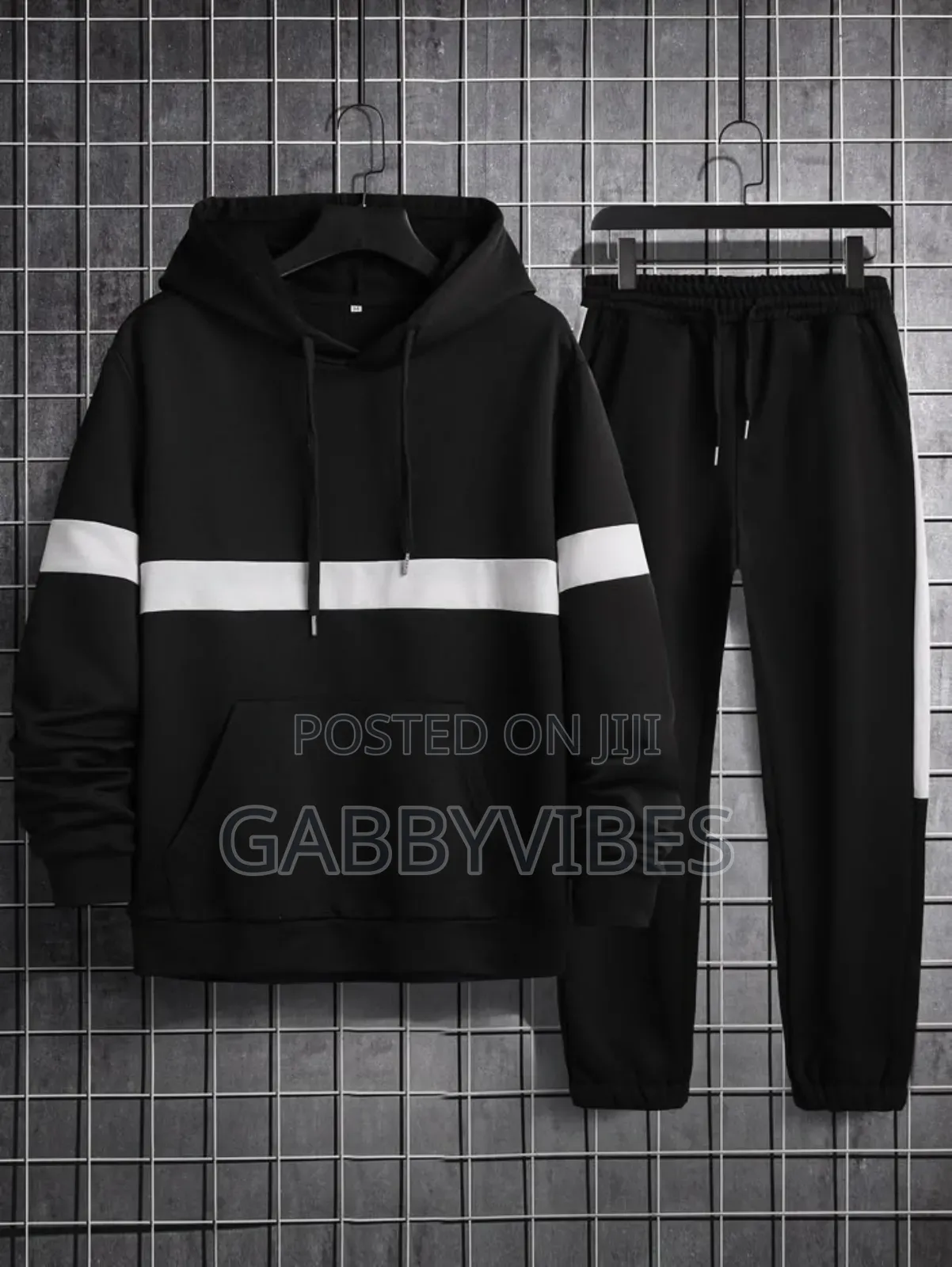 Shihugù Hoodia and Joggers