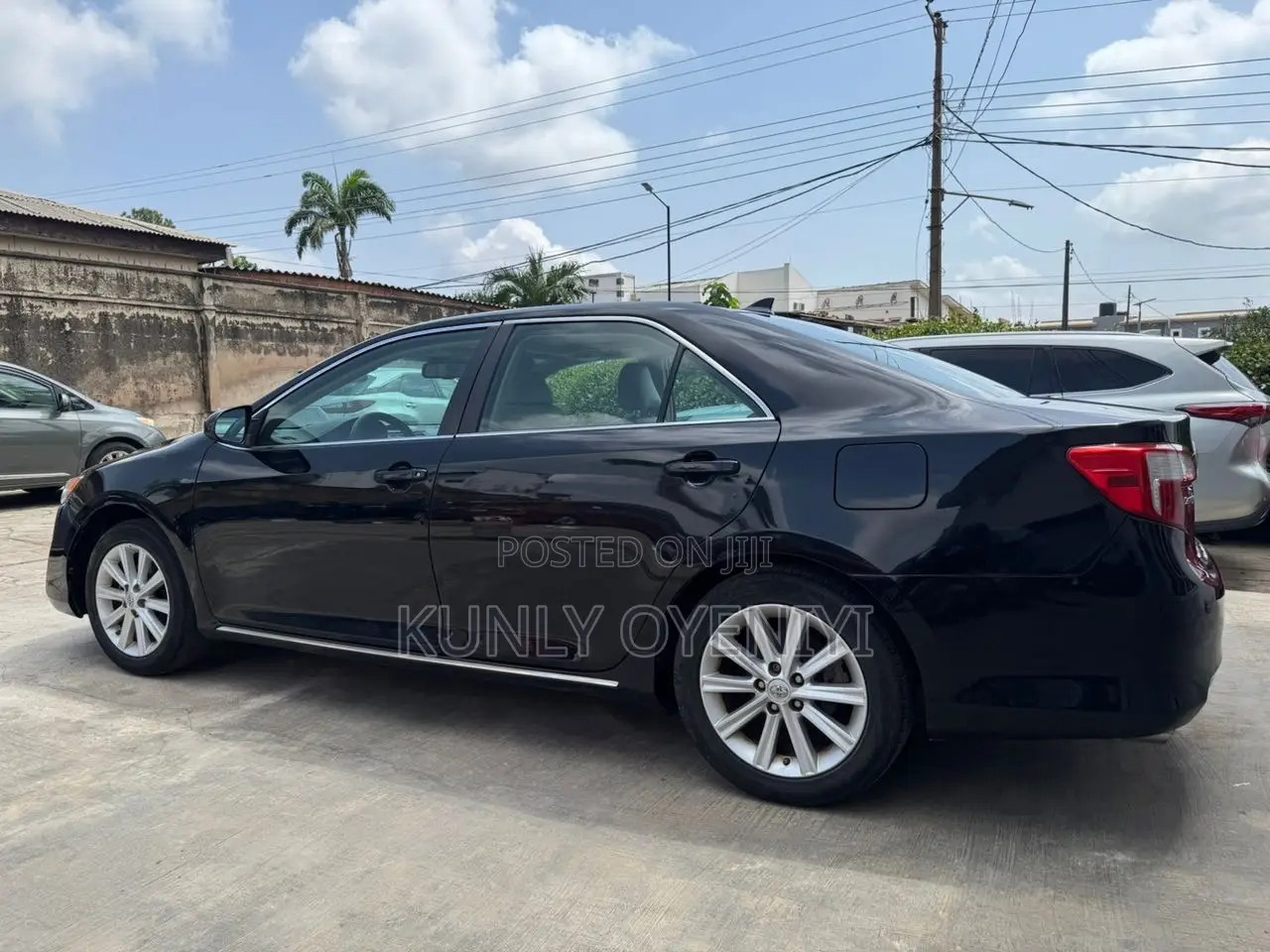 Toyota Camry XLE V6 4dr Sedan (3.5L 6cyl 6A) 2012 Matt Black