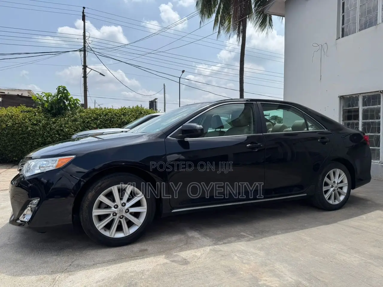 Toyota Camry XLE V6 4dr Sedan (3.5L 6cyl 6A) 2012 Matt Black