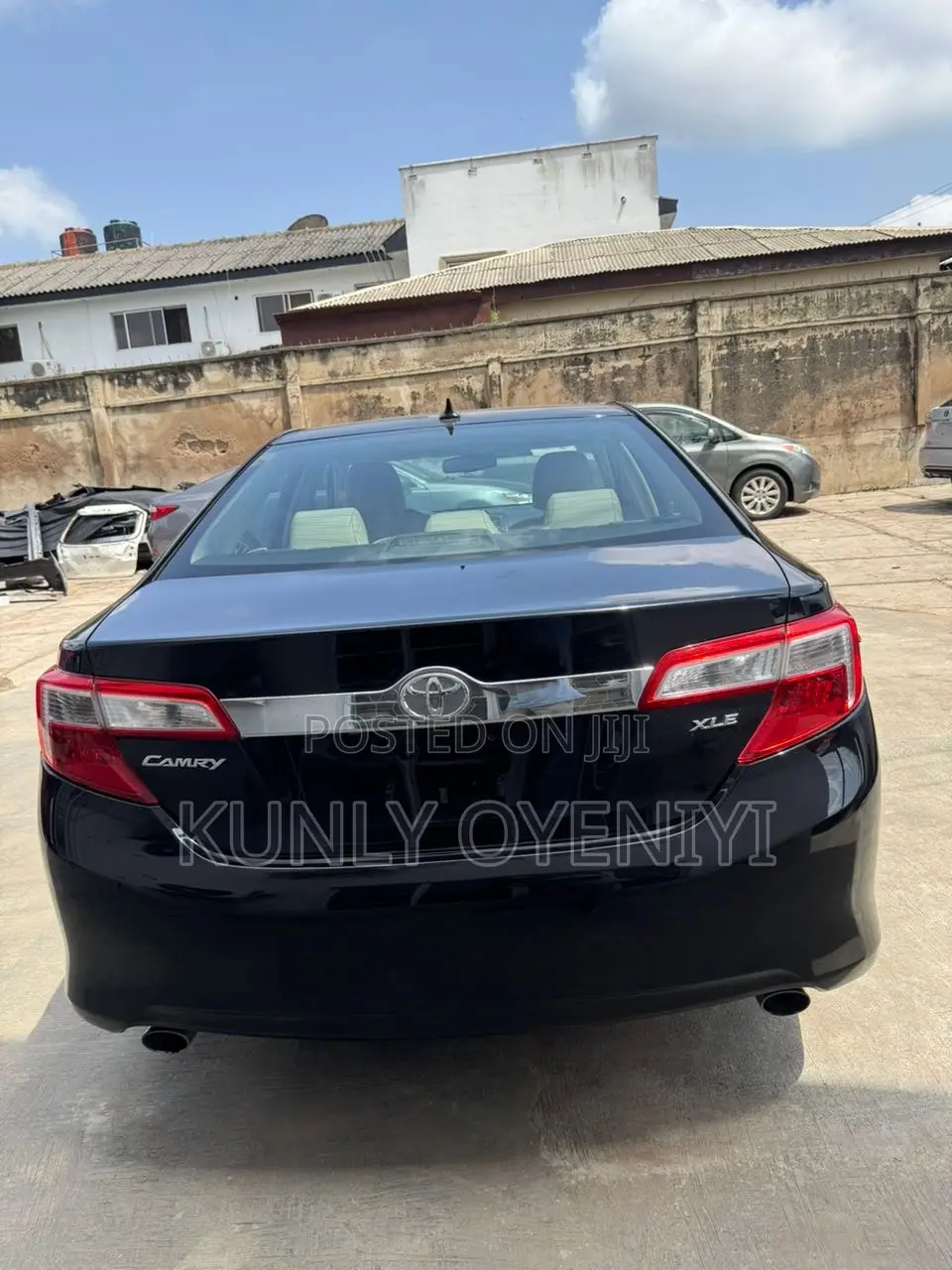 Toyota Camry XLE V6 4dr Sedan (3.5L 6cyl 6A) 2012 Matt Black