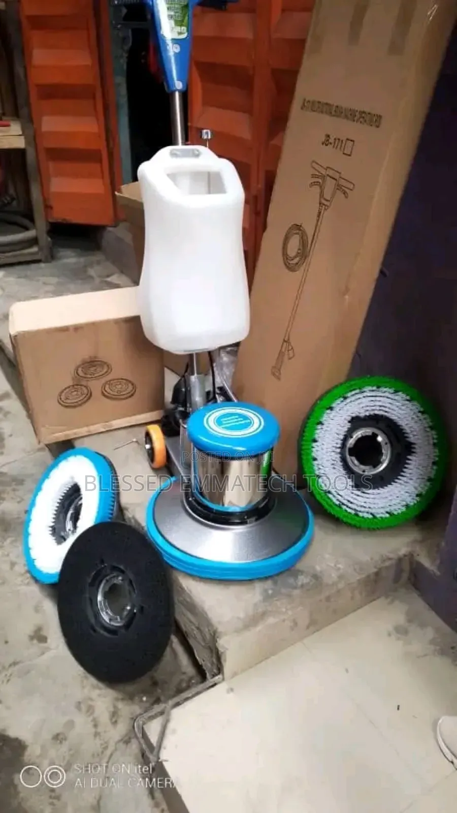 Super Scrubber Machine