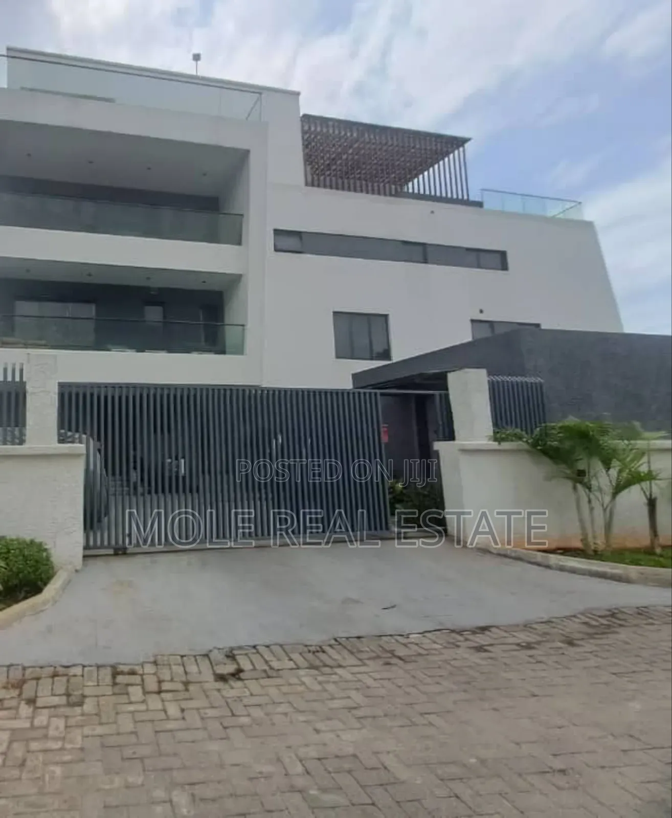 Furnished 3bdrm Mansion in Shoreline Estate, Ikoyi for rent