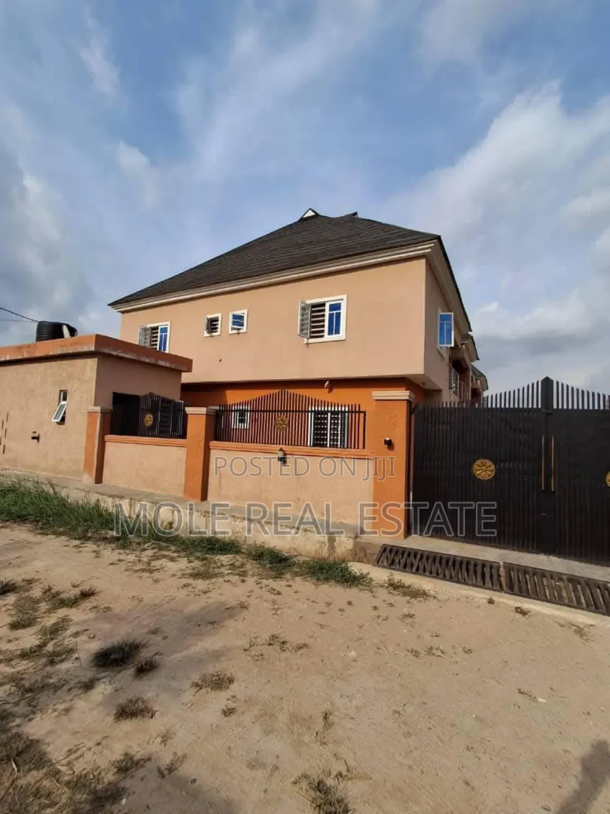 2bdrm Block of Flats in Adesan Mowe Obafemi-Owode for sale