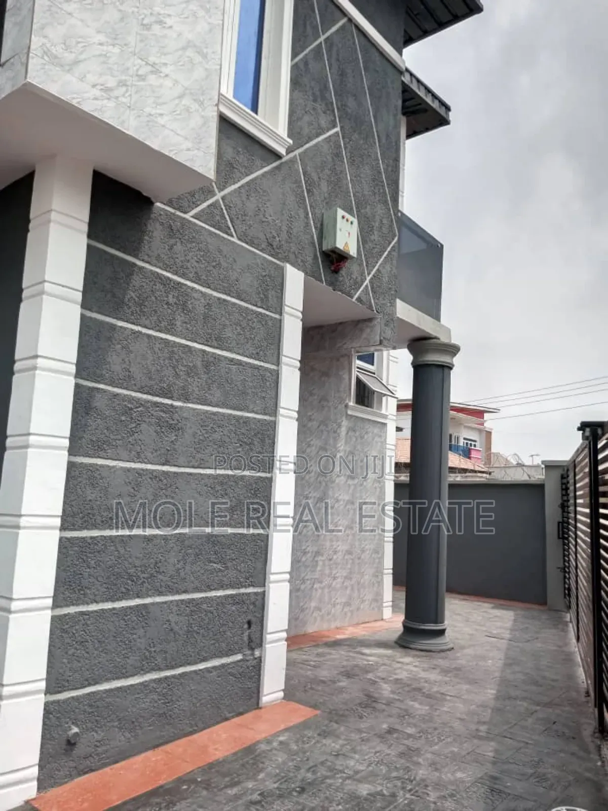 Furnished 4bdrm Duplex in Banky Estate Magboro Obafemi-Owode for sale