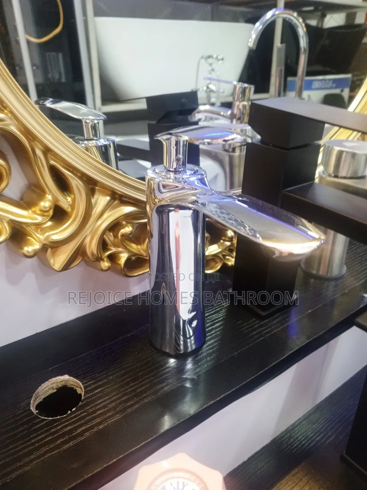 Chrome Modern Bathroom Basin Faucet Mixer Tap