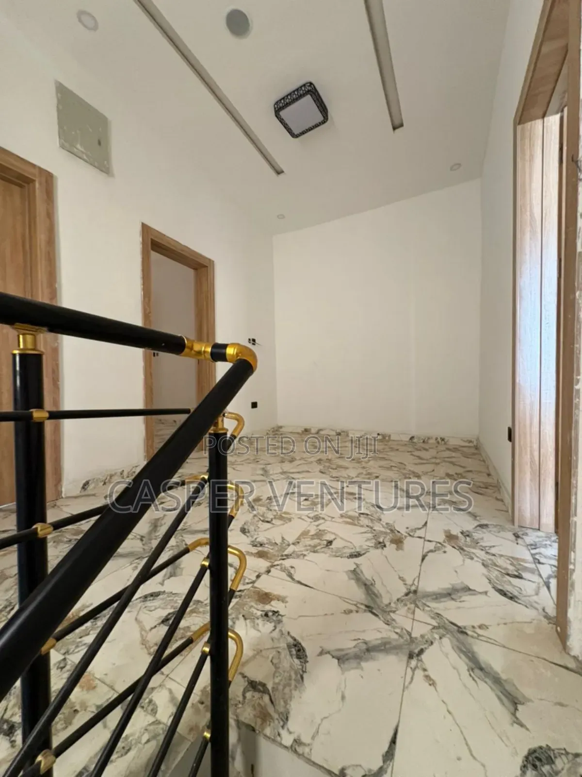 4bdrm Duplex in Whitesand Beach Ologolo for sale