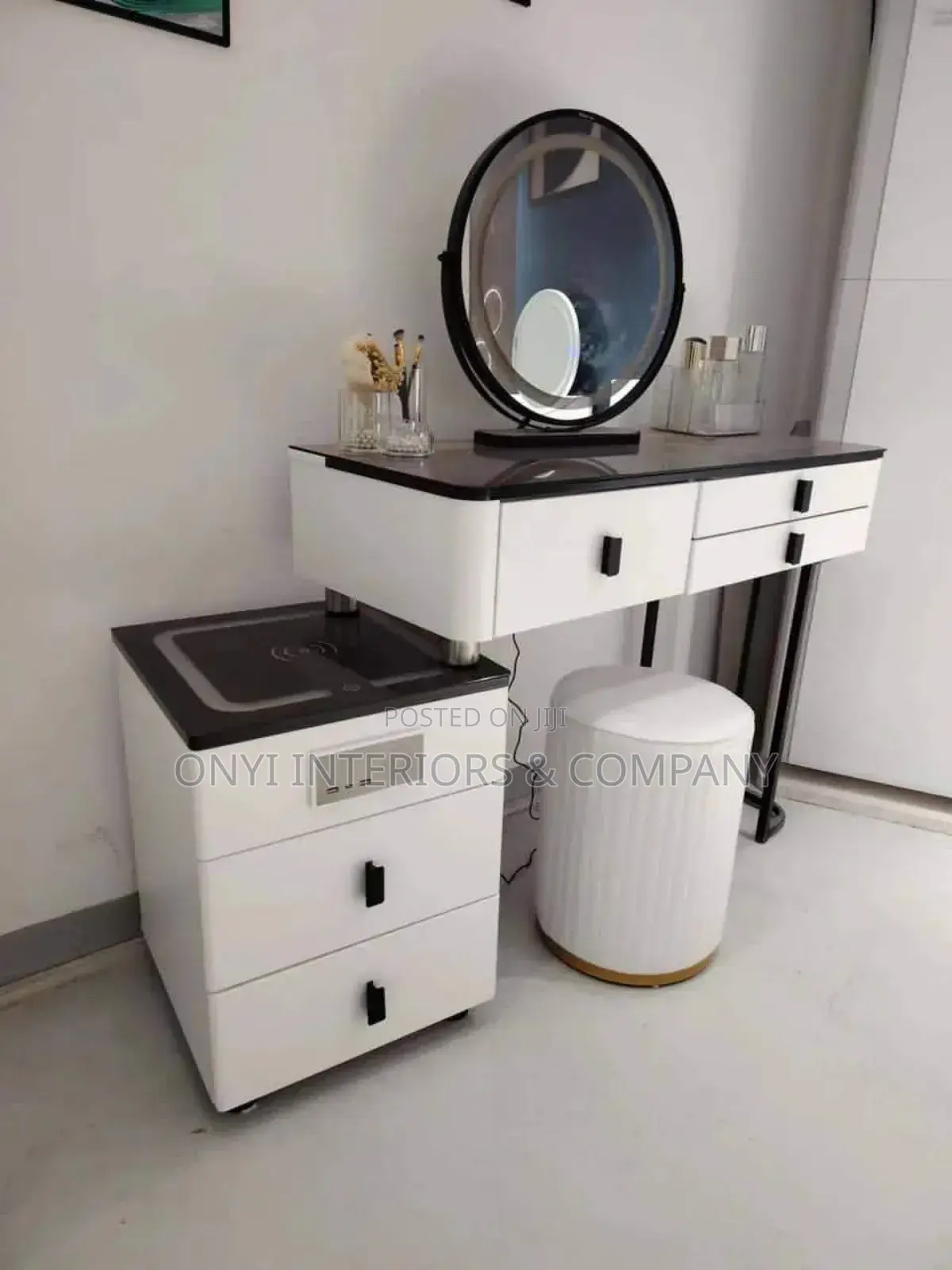 Set of Console Mirror and Stand With Chair