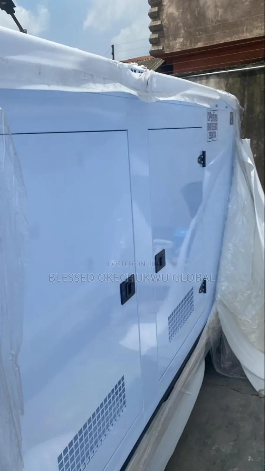 250kva Perkins Soundproof Generator With 2year Warranty
