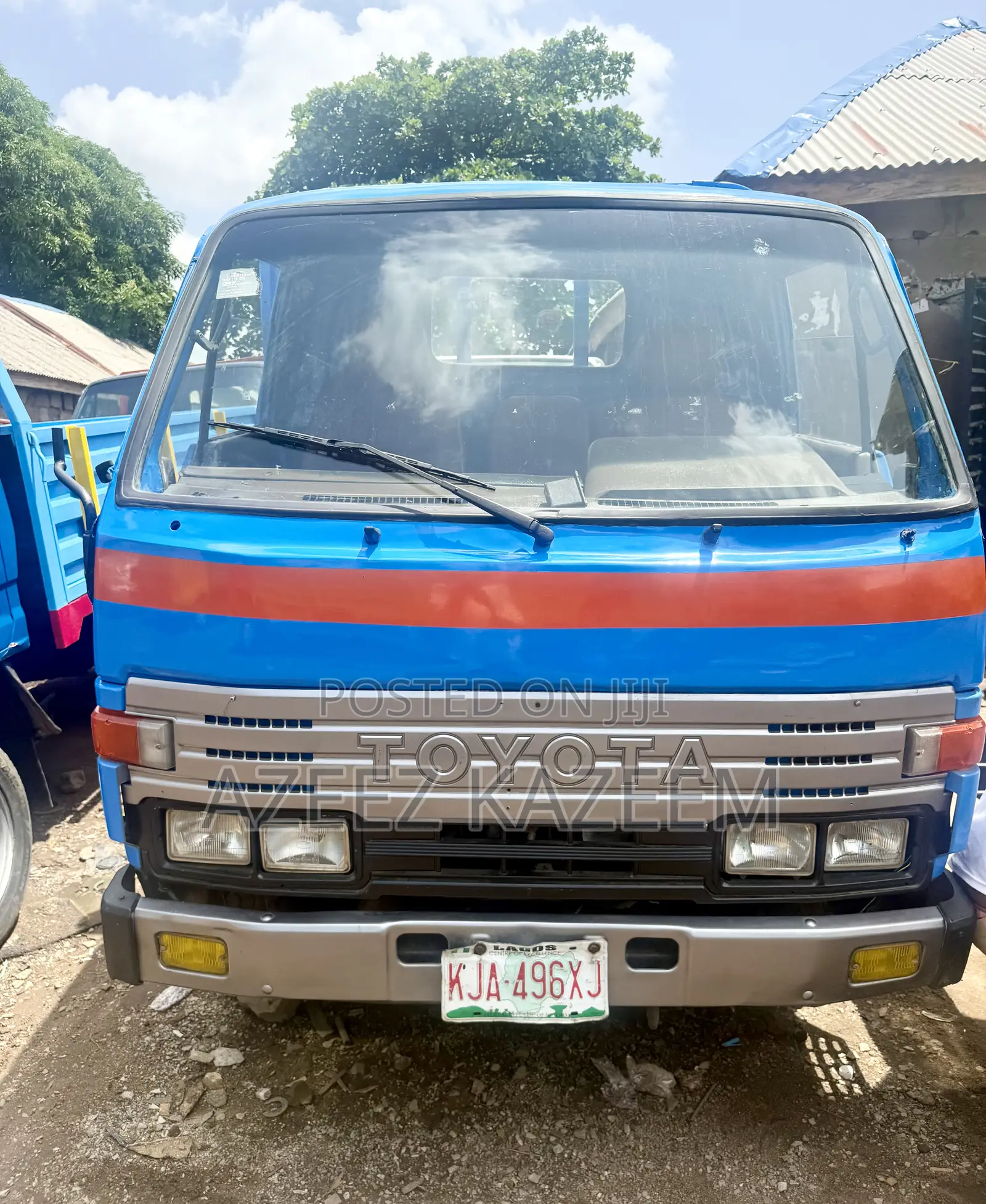Toyota Dyna 200 Six Tyres Normal Bucket