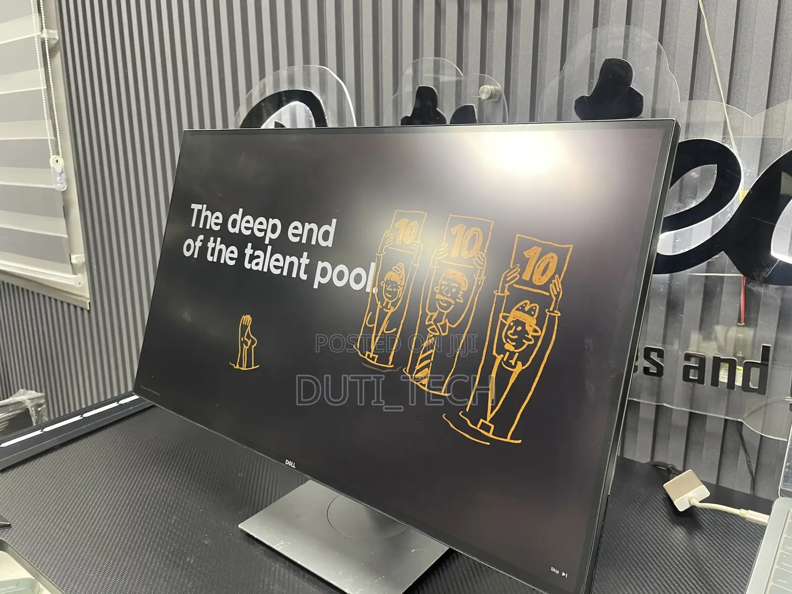 Dell Ultrasharp 25” QHD 1440p Monitor