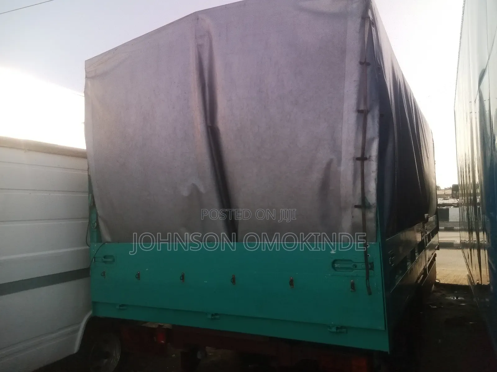 1114 Mercedes Benz With Tarpaulin