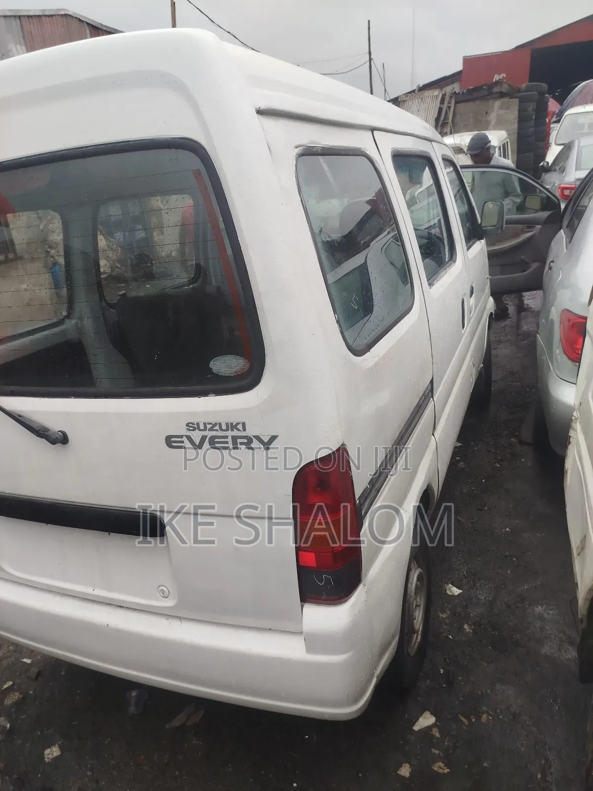 Suzuki Every 2010 White