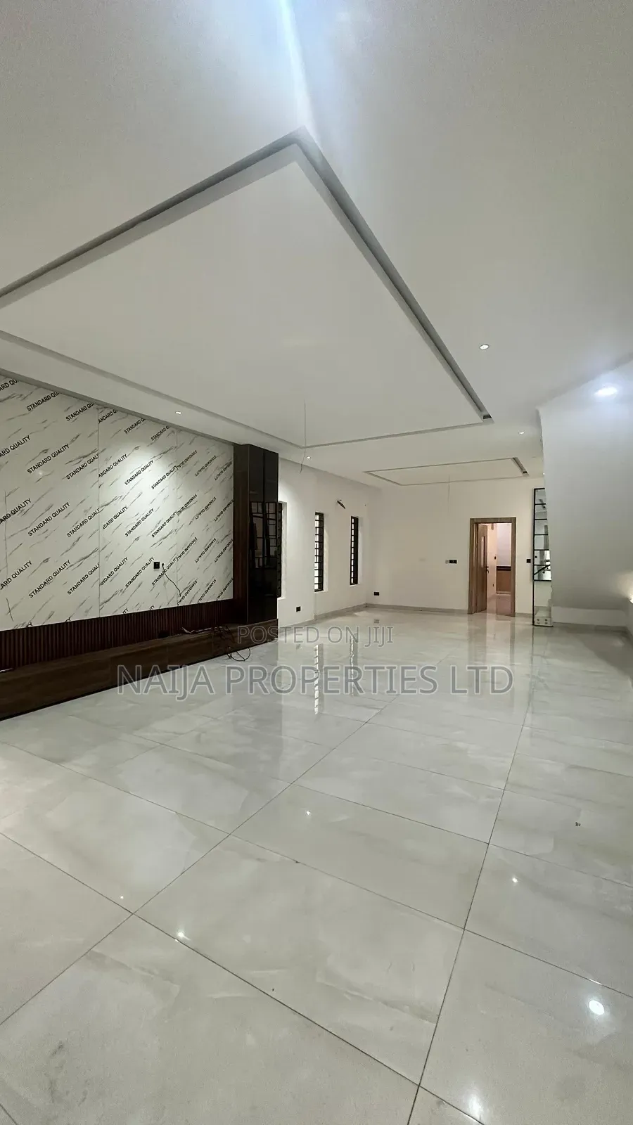 5bdrm Duplex in Osapa London, Lekki for sale