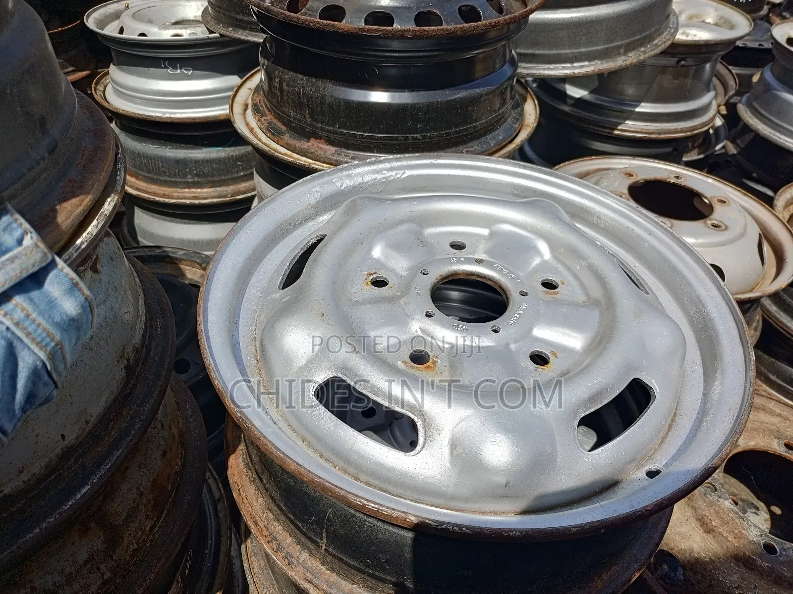 16 Rim For Ford