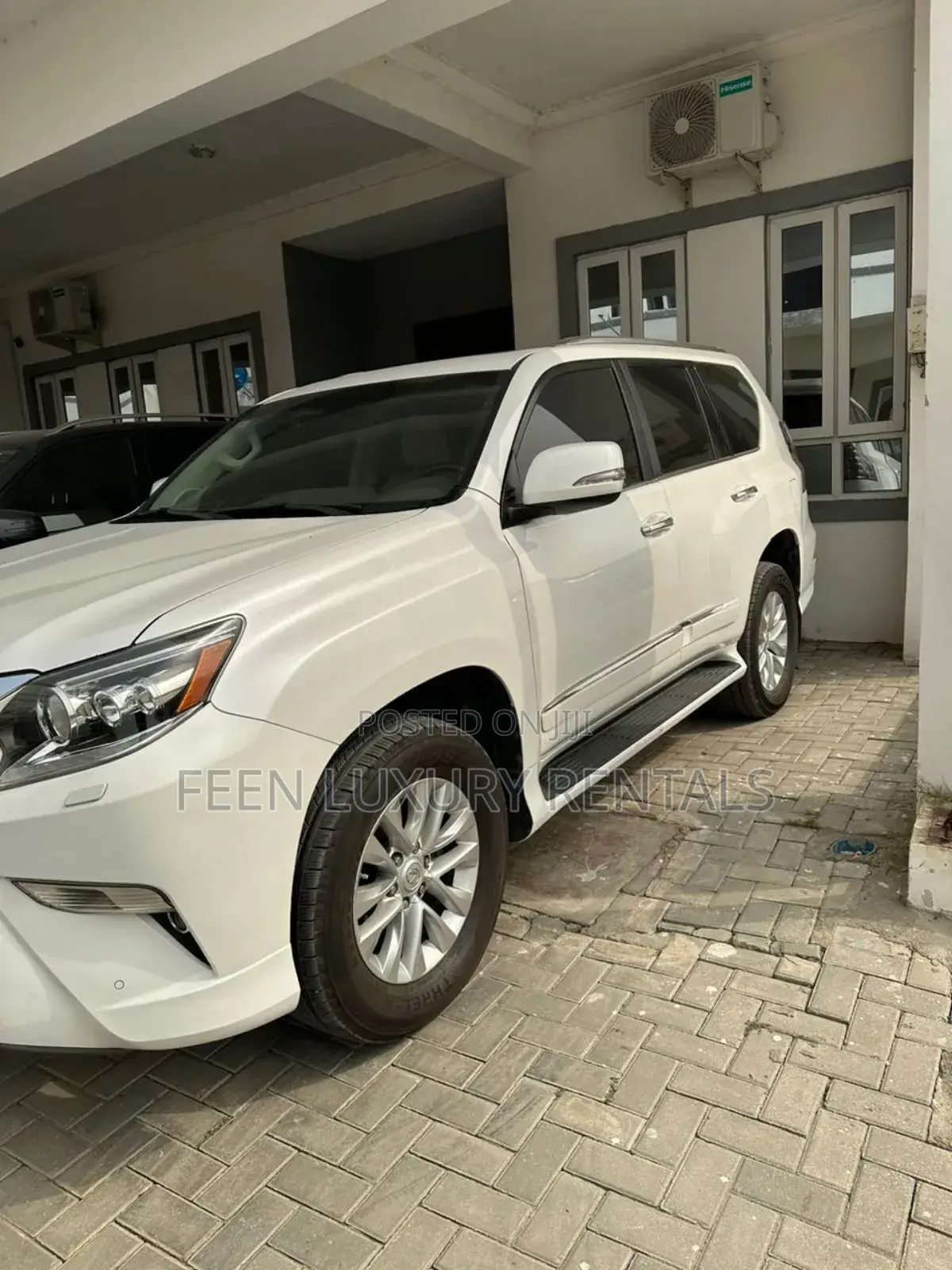 White SUV Lexus Gx460 for Rent - Car for Hire