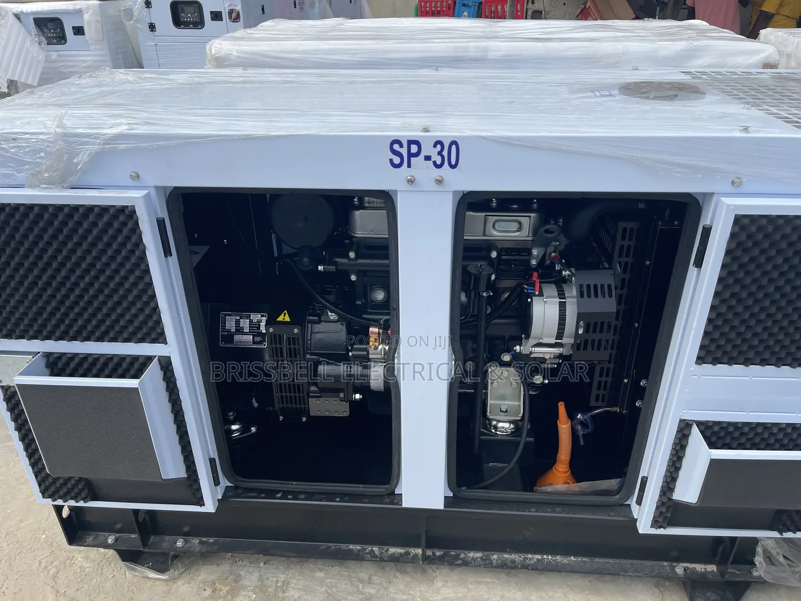 Original England Perkins Soundproof Diesel Generator 30kva