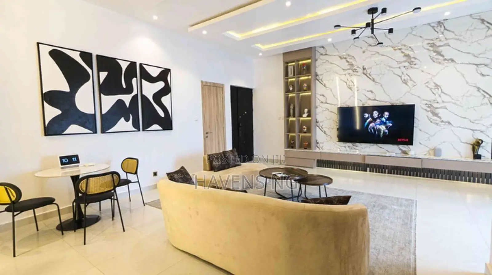 Smart 2-Bedroom Luxury Apartment With Rooftop Pool Gym