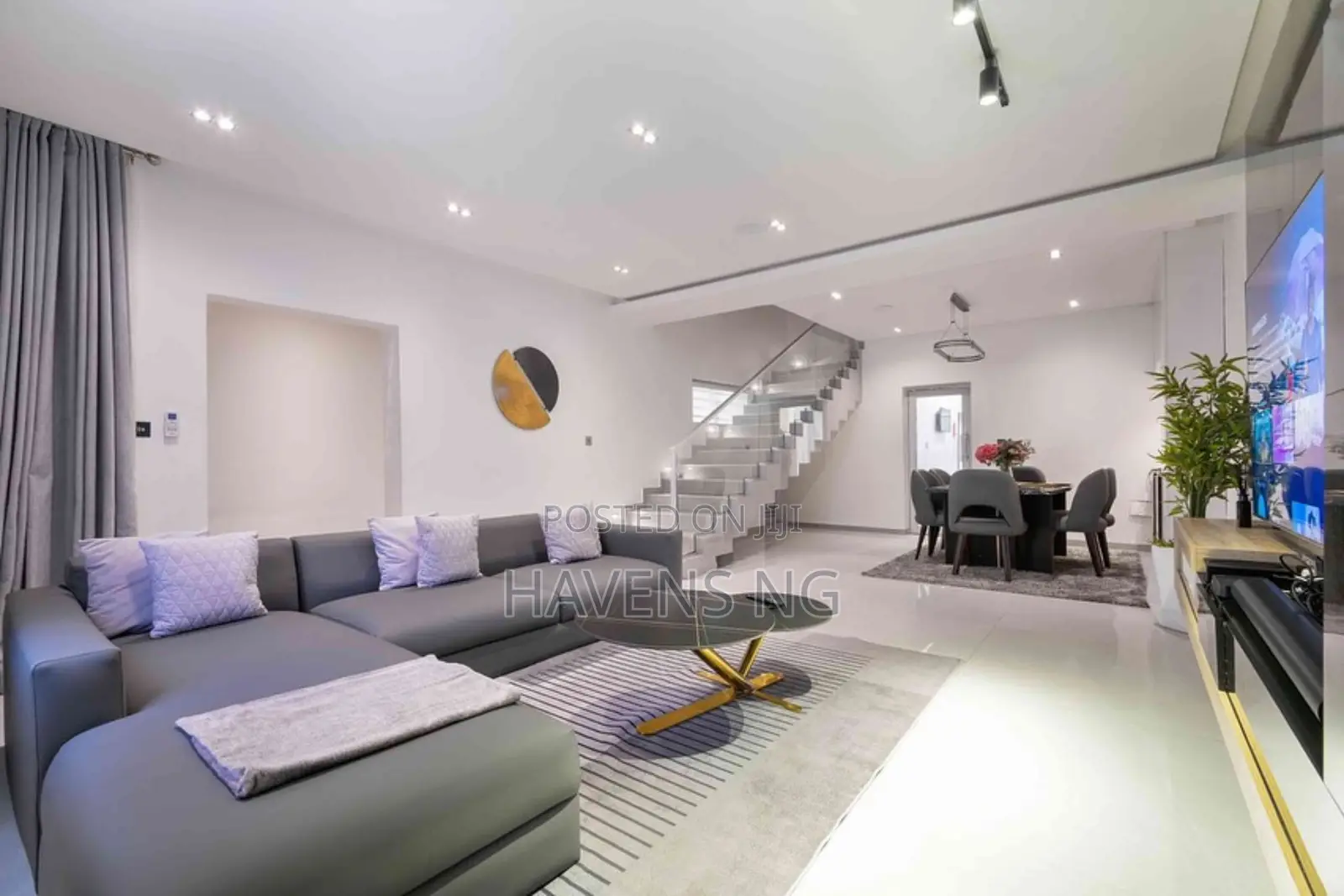 Luxury 4-Bedroom Apartment for Shortlet