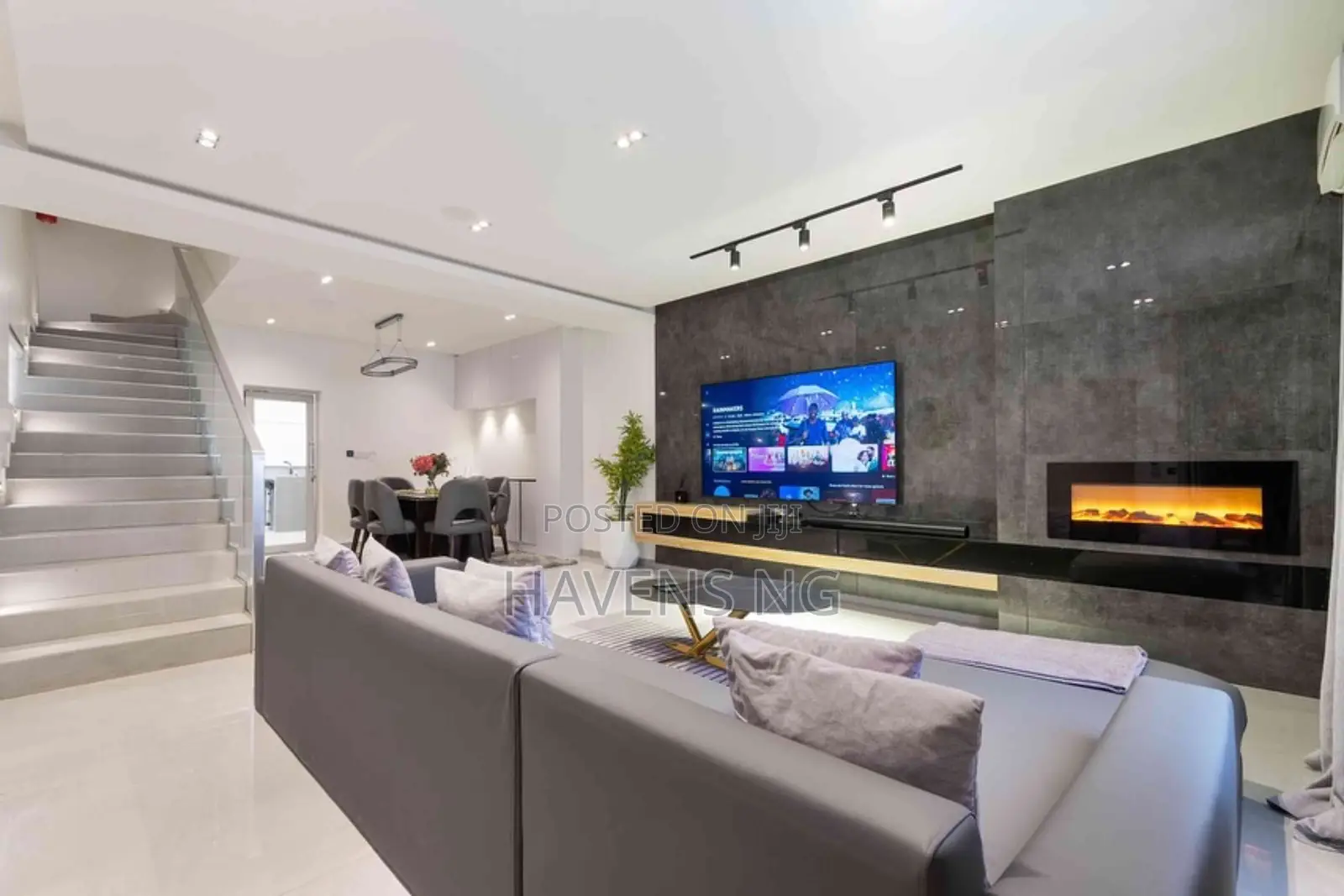 Luxury 4-Bedroom Apartment for Shortlet