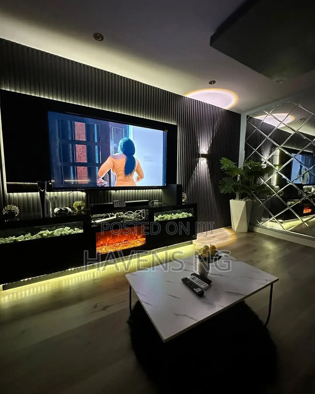 Stylish 1-Bedroom Dark Room With Ps5 Mini Bar