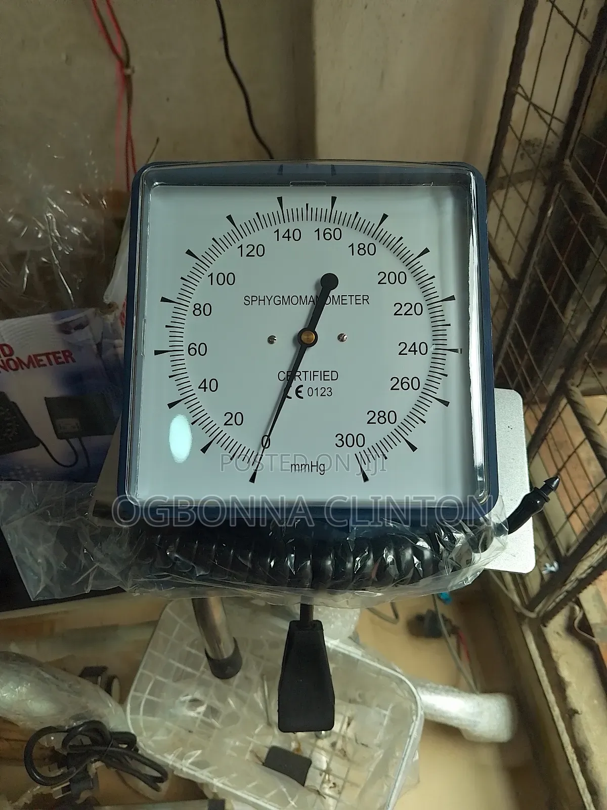 Anaroid Sphygmomanometer