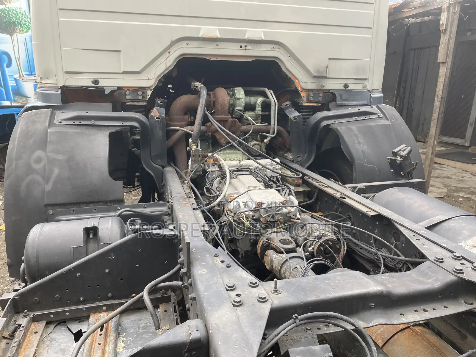Mercedes Benz 2531 Gap and Chassis 2005 White