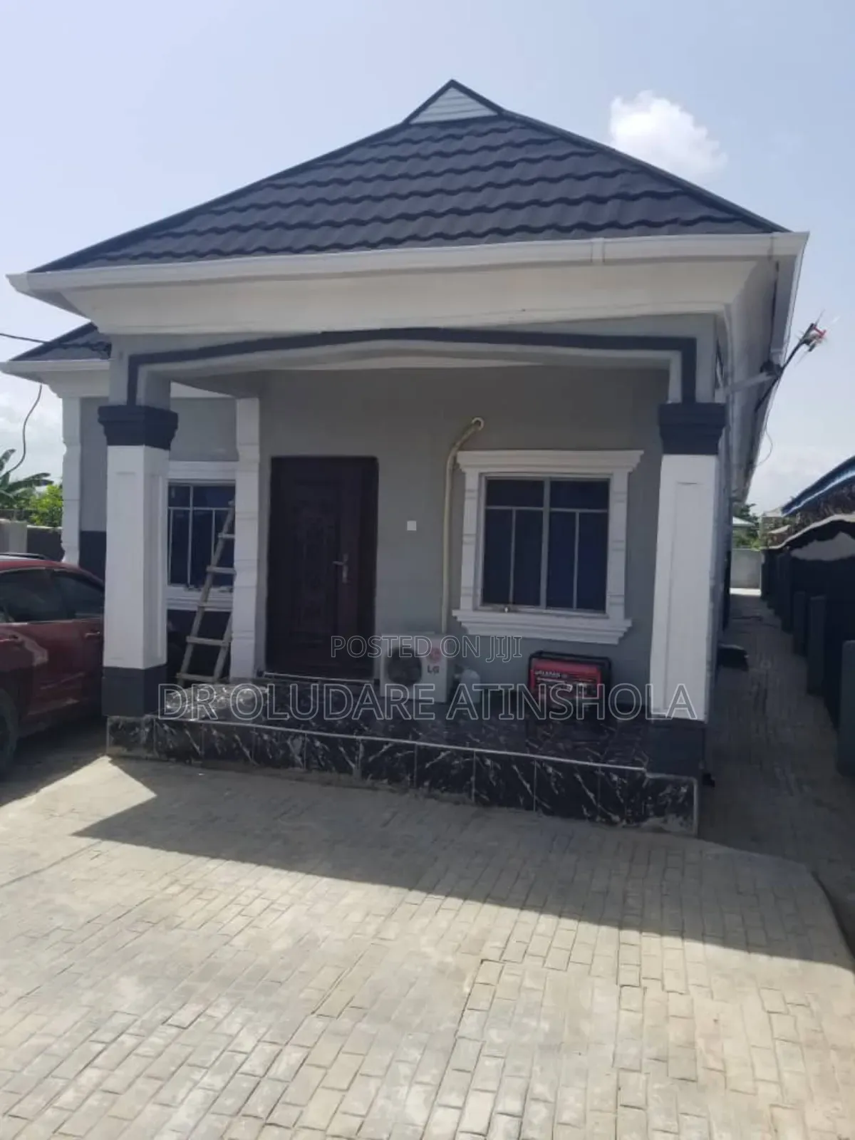5bdrm Bungalow in Ikorodu for sale