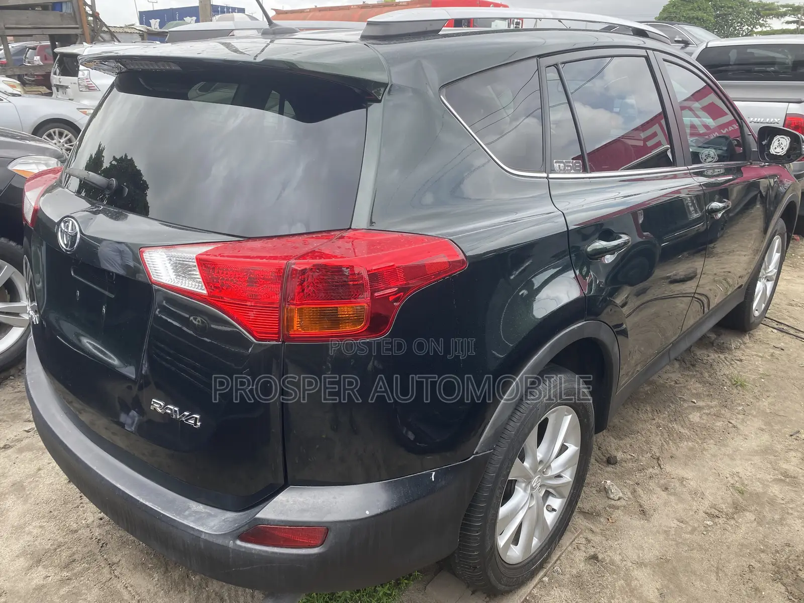 Toyota RAV4 XLE AWD (2.5L 4cyl 6A) 2013 Green