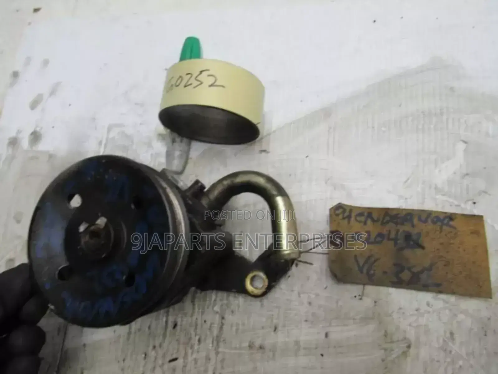 2004 - 2012 Mitsubishi Endeavor Power Steering Pump