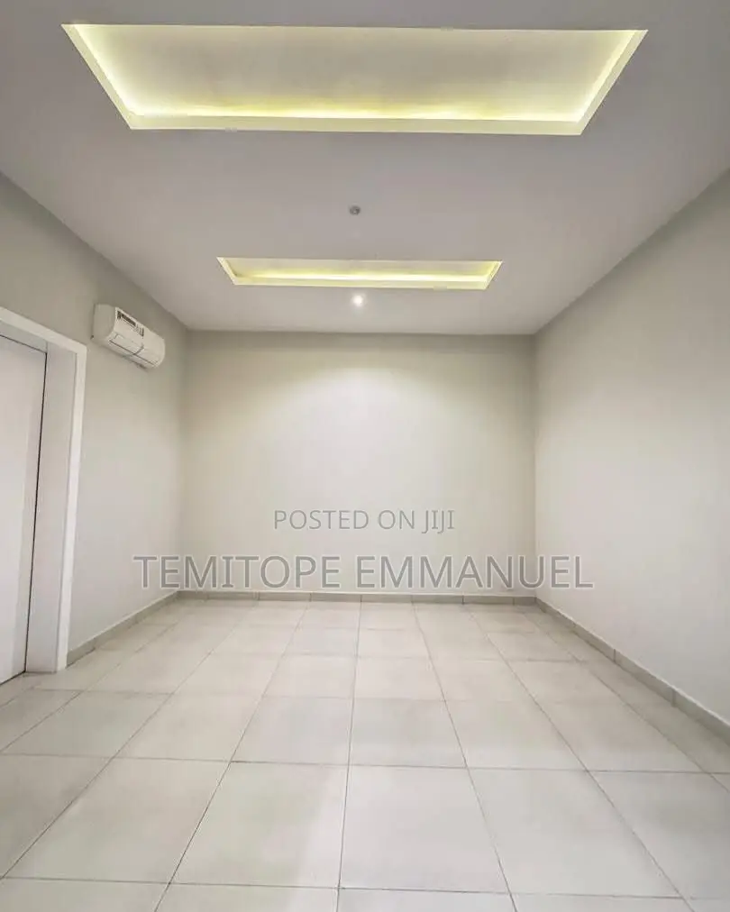 Furnished 5bdrm Duplex in Lekki Phase 1 for sale